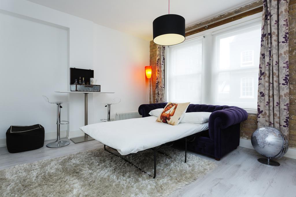 Veeve - Sophisticated Soho Apartment 런던 외부 사진